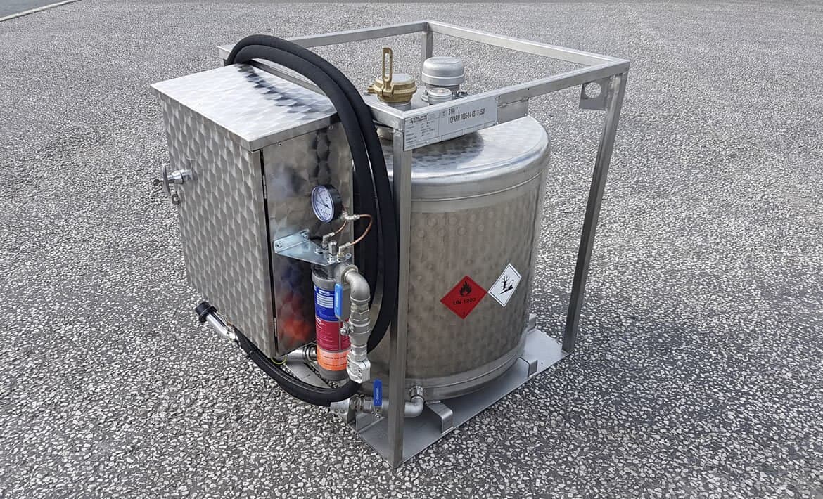 Fuel Proof 330 liter flyttbar tank for flydrivstoff