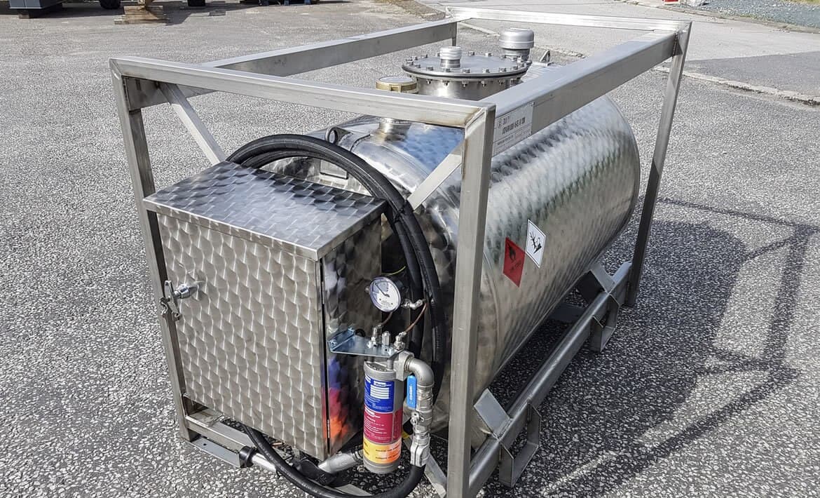 Fuel Proof 910 liter flyttbar tank for flydrivstoff
